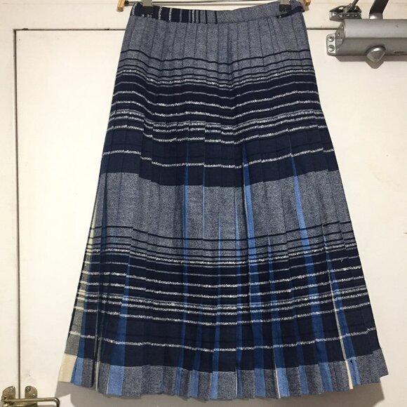 VINTAGE HIGHLAND QUEEN REVERSIBLE WOOL PLAID PLEATED SKIRTS SIZE 10 - Picture 6 of 12